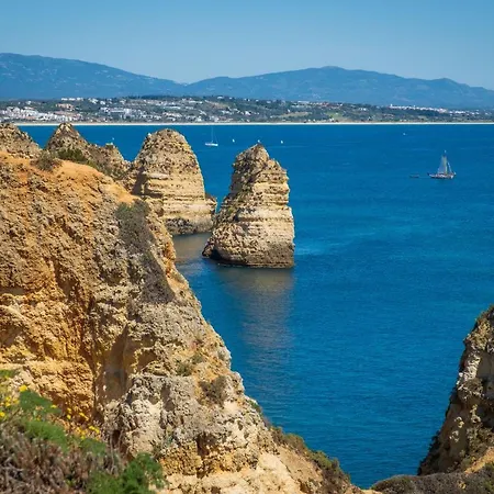 Branca 120 * Porto de Mos (Lagos)