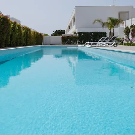 Branca 120 * Porto de Mos (Lagos)