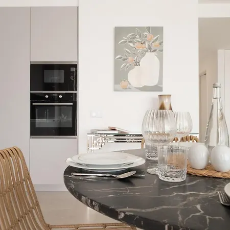 Branca 120 * Porto de Mos (Lagos)